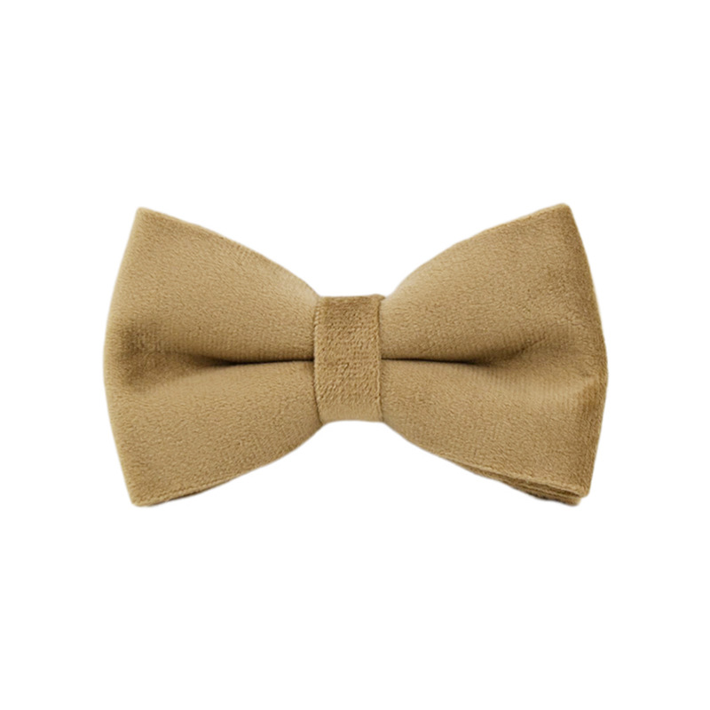 Collar y accesorios de terciopelo
